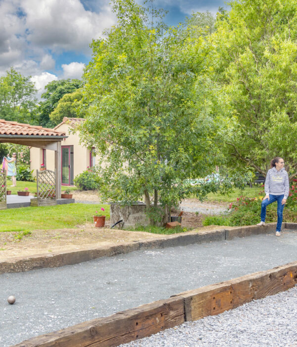 gite-la-grange-petanque-famille-jeu-amis-geste-bem-osez-mauges-©D.Drouet (3)